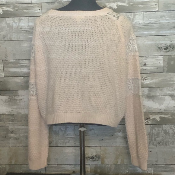 ❤️ (3/$15) Sz M Delia’s Blush Pink Sweater Lace Sleeves - Picture 3 of 7